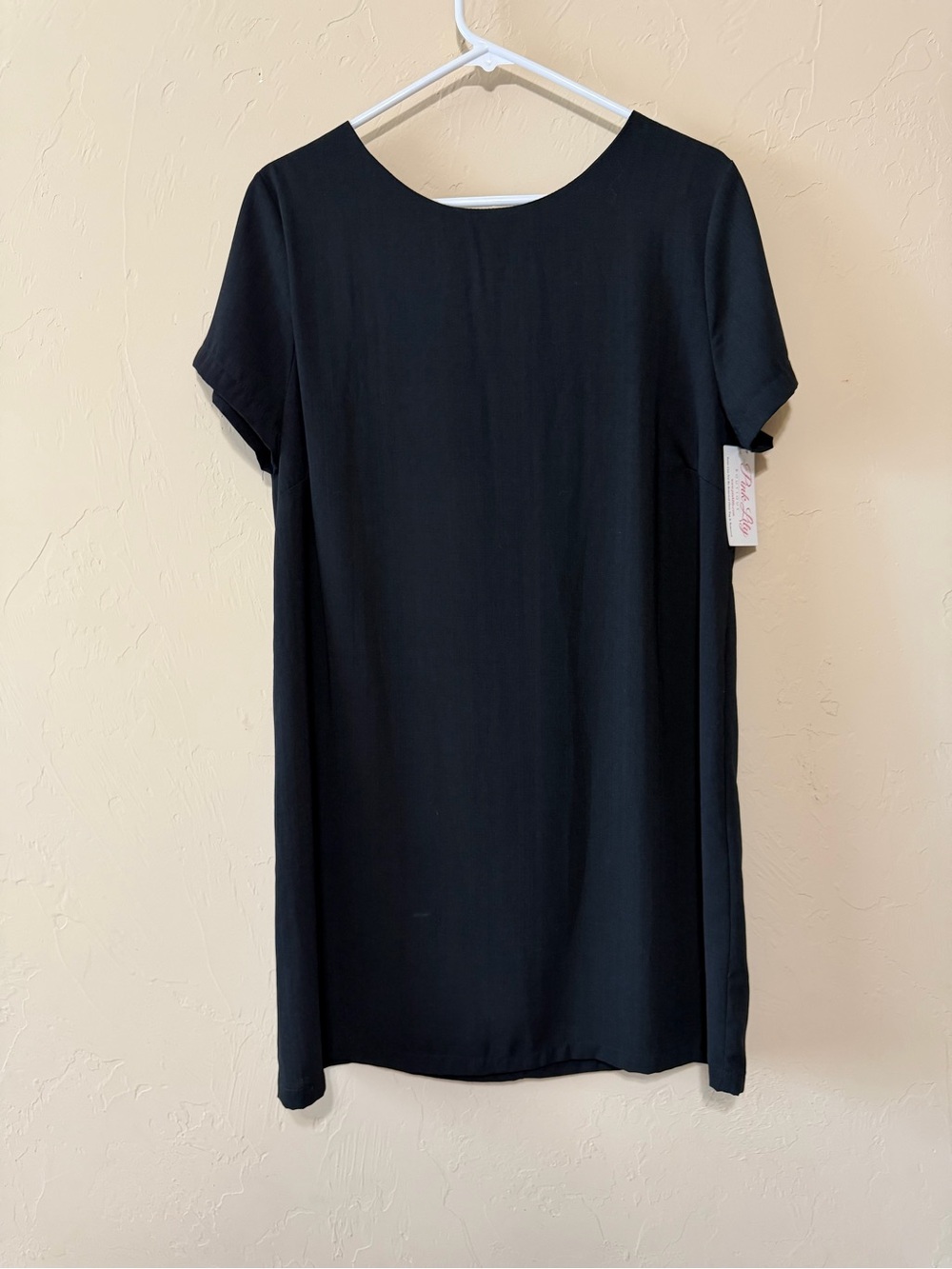 Pink Lily Brand Black Short Sleeve Shift Dress